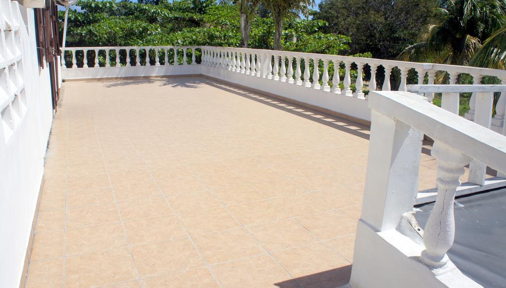 Hummingbird Cabarete Aparthotel Exterior photo